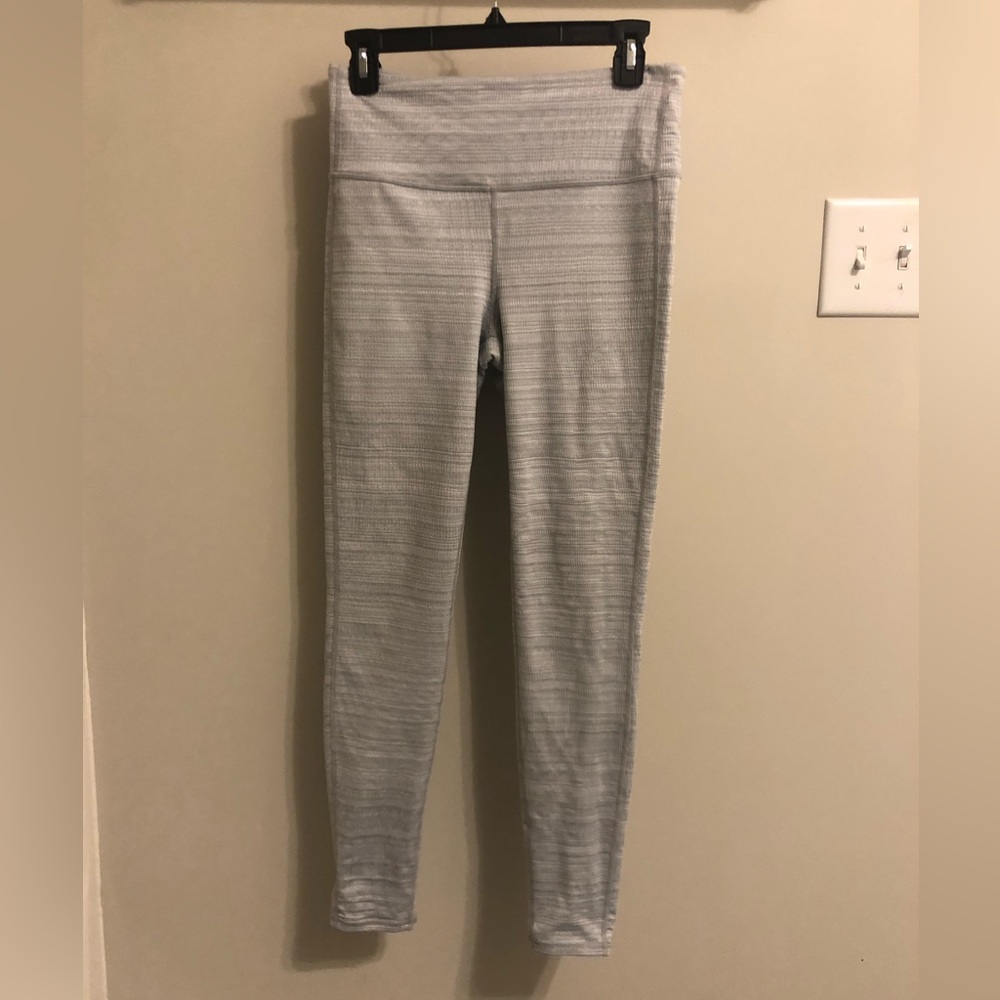 W) Athleta Chatarunga Jacquard Leggings Grey Size Medium